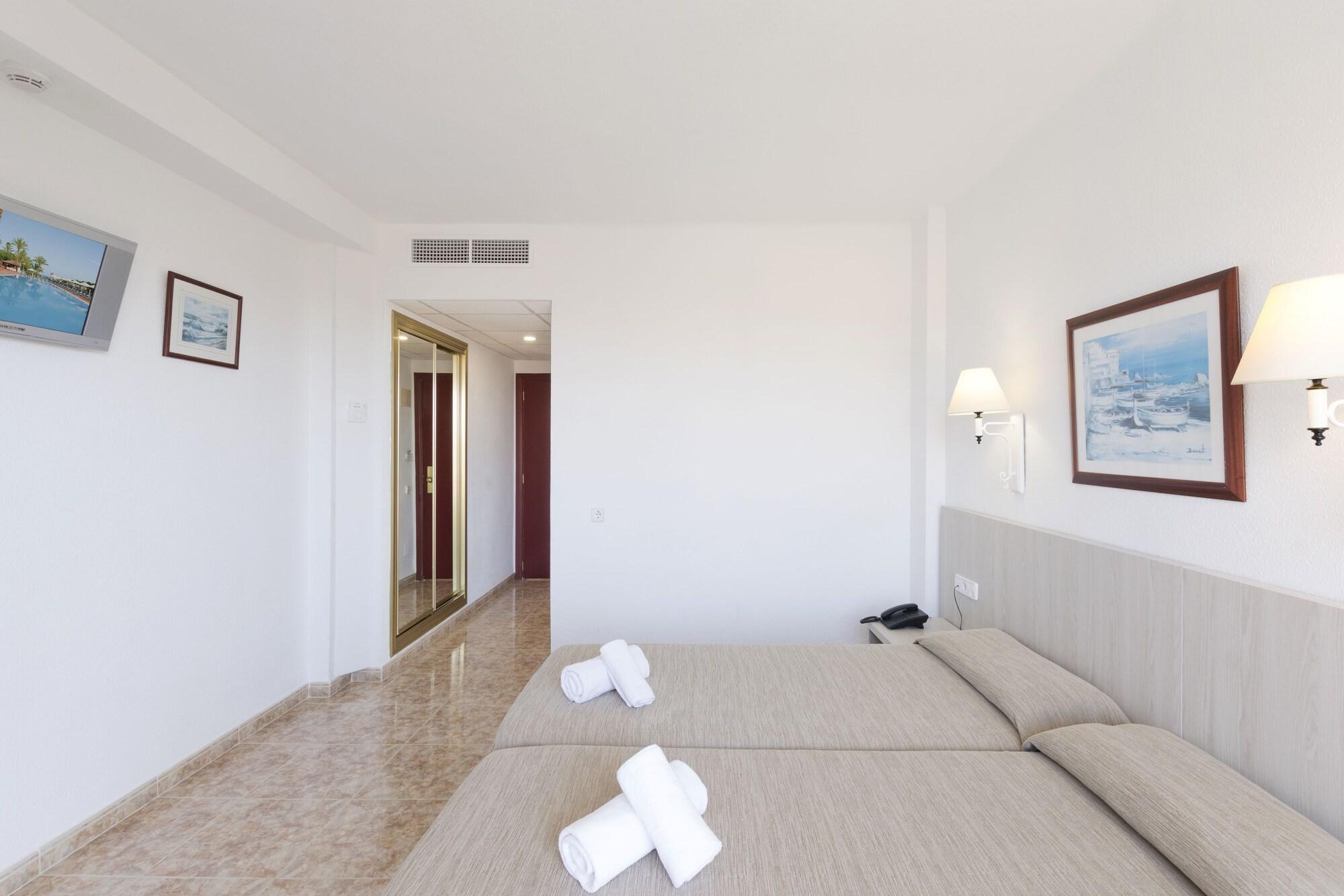 Hsm Canarios Park Cales de Mallorca Exterior foto